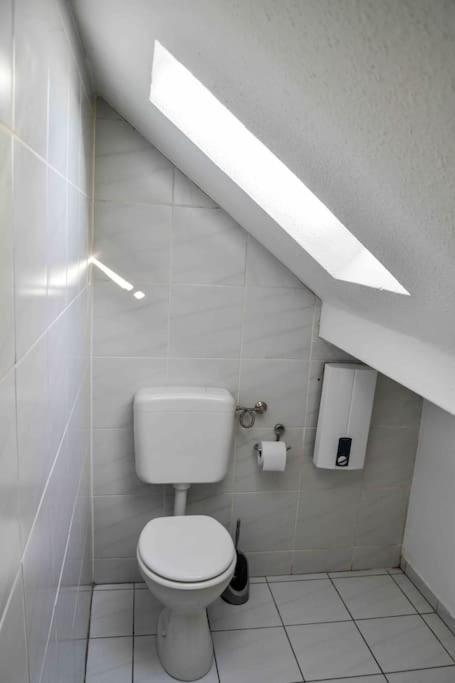 Schoene Dachgeschosswohnung Nahe Koeln Exterior photo